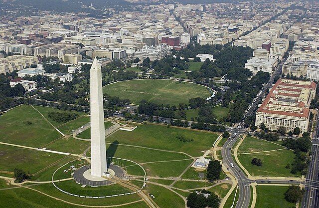 Skyline and landmark view of Washington, DC