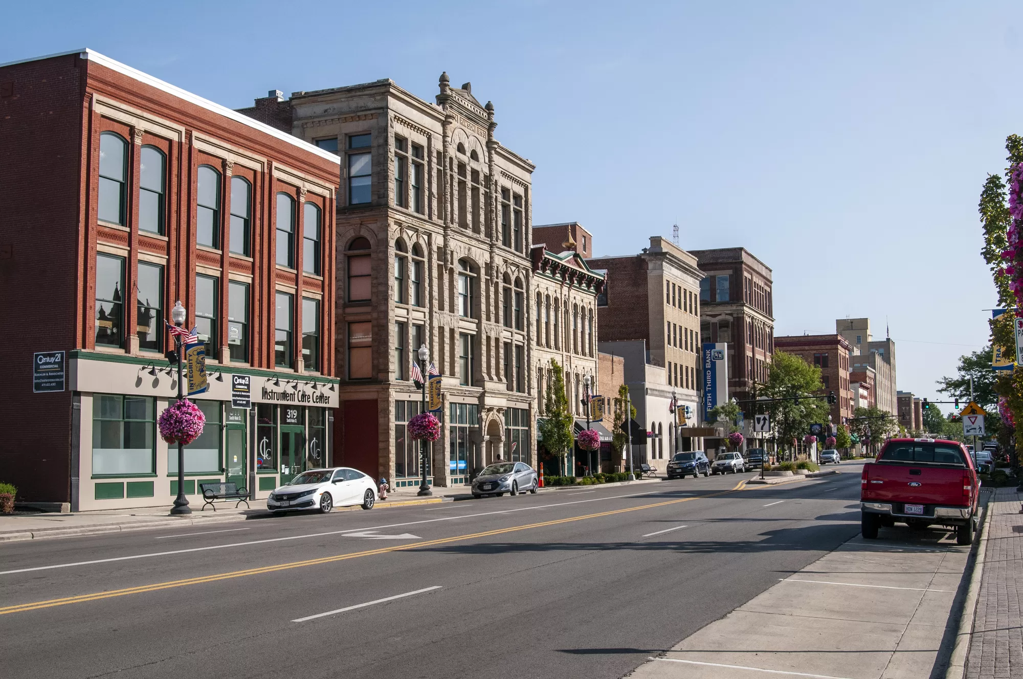Skyline and landmark view of Findlay, Ohio