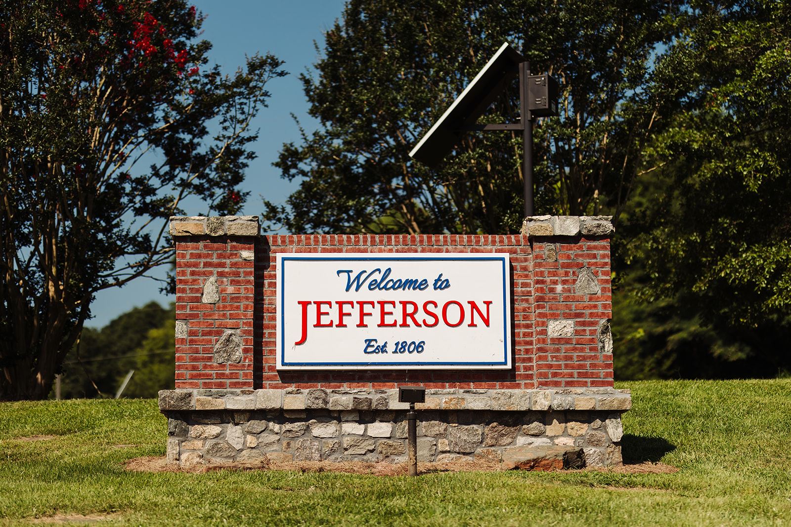 Skyline and landmark view of Jefferson, Georgia