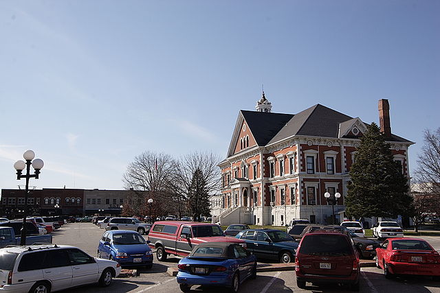 Skyline and landmark view of Macomb, Illinois